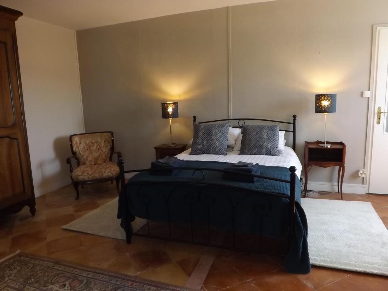 La Petite Auberge Comps  エクステリア 写真